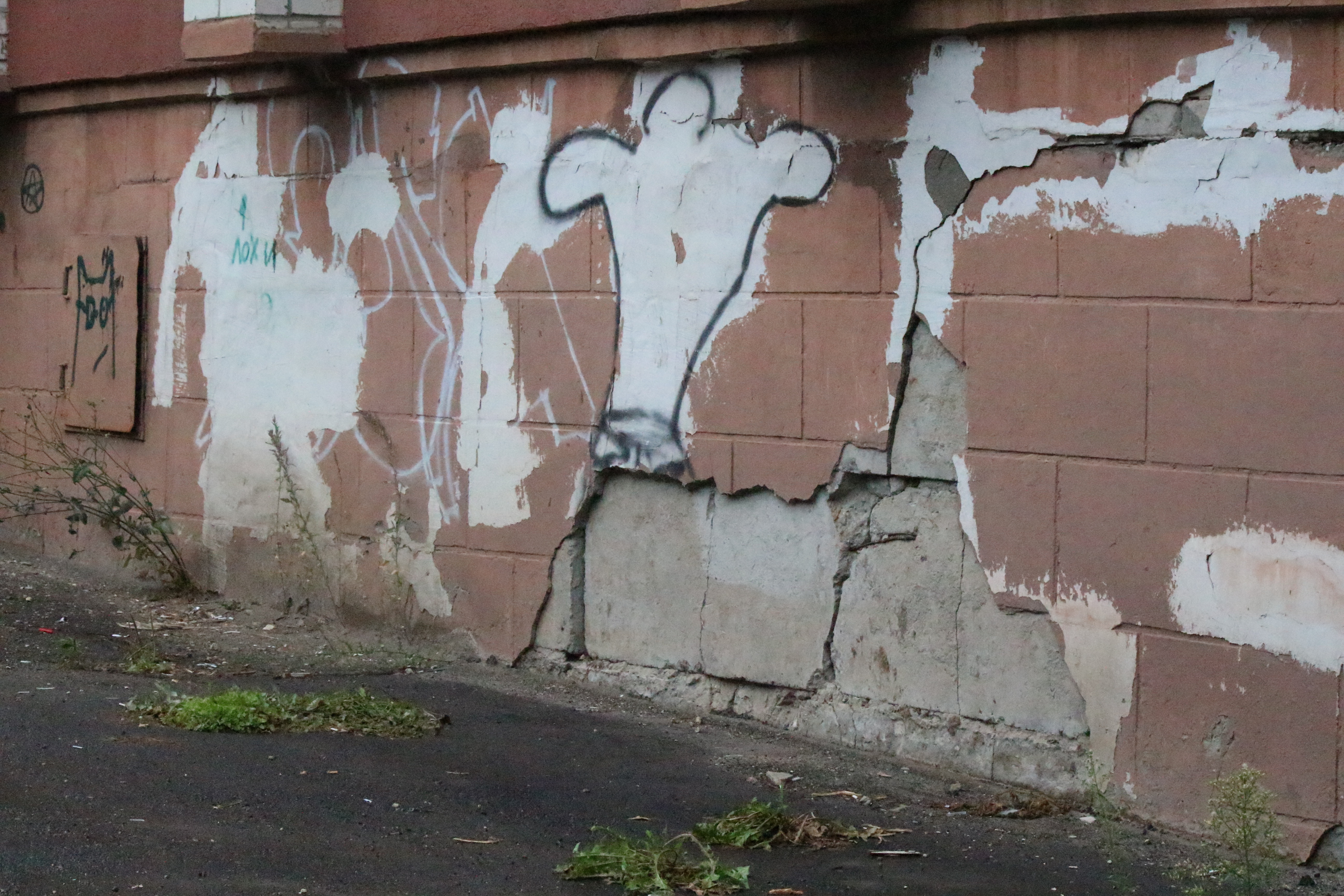 Дом на улице Ломоносова в Нижнем Новгороде покрылся трещинами (ФОТО) - фото 3