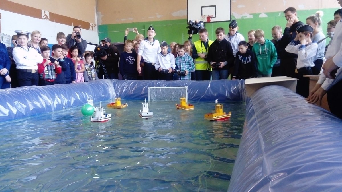 Юные нижегородские судомоделисты сошлись в водном бою - фото 1