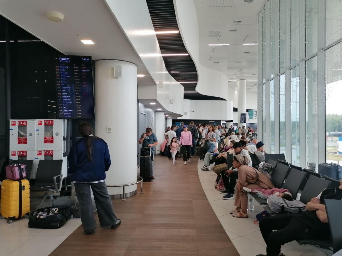 1500 пассажиров застряли в нижегородском аэропорту - фото 1