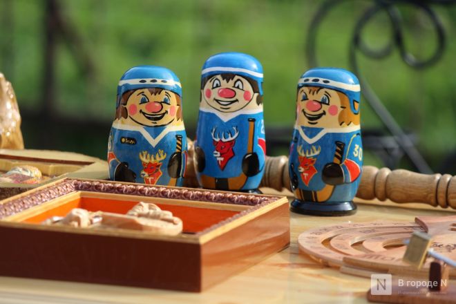 Танк-мангал и деревянные иконы: фоторепортаж с новой выставки от заключенных в Нижнем Новгороде - фото 41