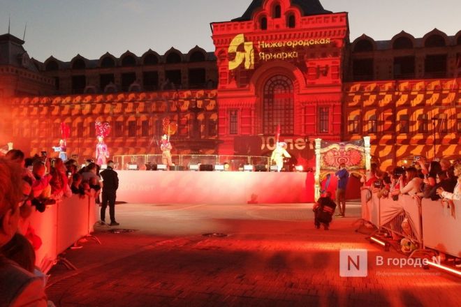 Иммерсивное шоу в постановке Ильи Авербуха состоялось в день 200-летия Нижегородской ярмарки - фото 22