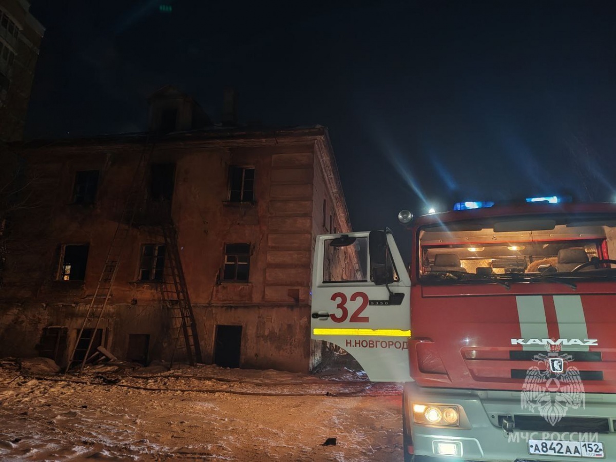 Тело человека обнаружено на пожаре в Нижнем Новгороде - фото 1