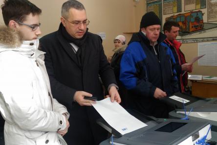 Председатель гордумы Нижнего Новгорода Дмитрий Барыкин проголосовал на выборах Президента РФ