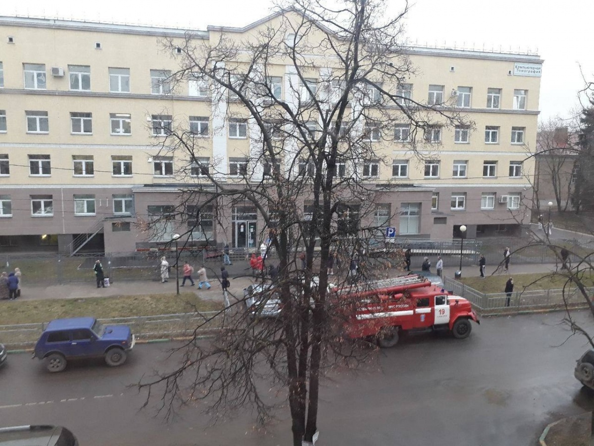 Массовые эвакуации проходят в школах Нижнего Новгорода 7 ноября - фото 1