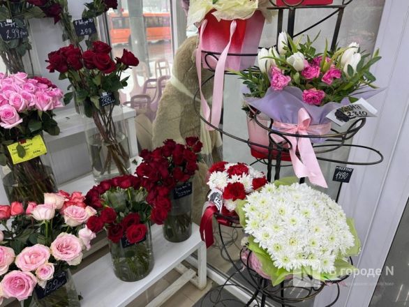 Мужчины, готовьтесь. Рассказываем, сколько стоят цветы к 8 марта в Нижнем Новгороде - фото 65