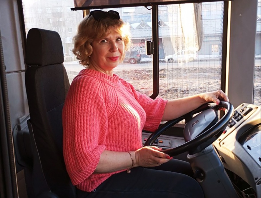 Нижегородка рассказала, как ее не брали на работу первой женщиной-водителем автобуса