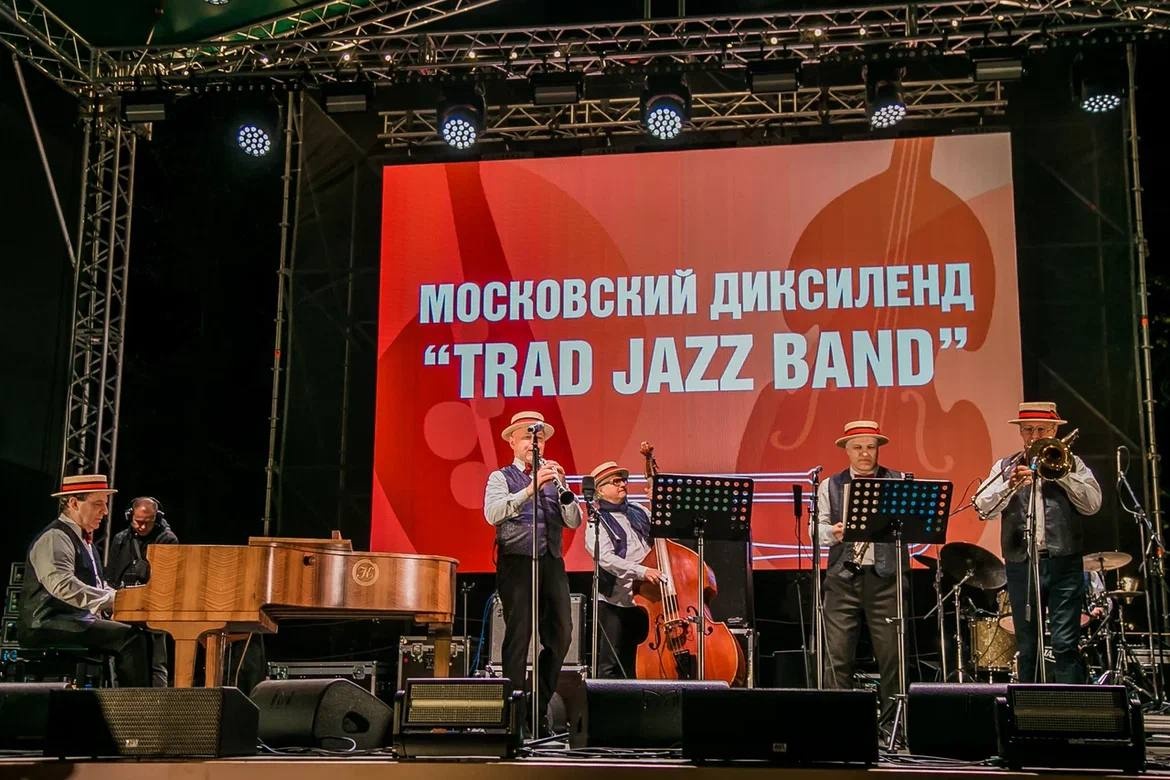 Александр Ф. Скляр и Игорь Бутман бесплатно выступят в Нижнем Новгороде  - фото 1