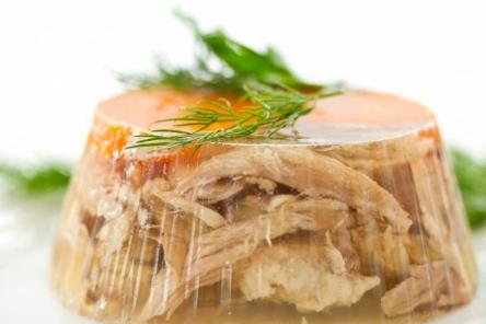 Эксперты обнаружили в продаже холодец с кишечной палочкой