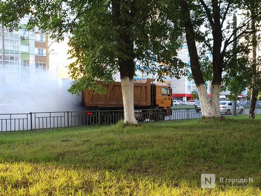 Дымящийся грузовик напугал нижегородцев - фото 2