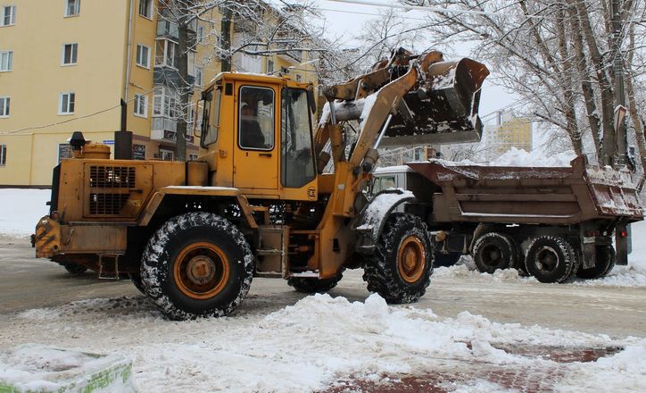 Владимир Панов остался недоволен уборкой снега в Канавинском районе - фото 16