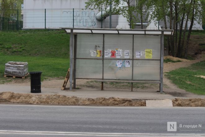 Грязь и разбитые стекла: как выглядят остановки общественного транспорта в Нижнем Новгороде - фото 5