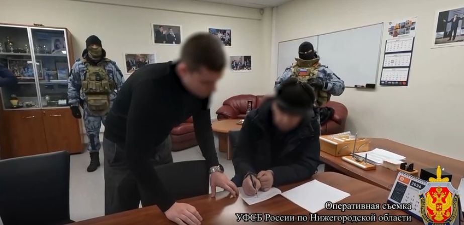 Опубликовано видео задержания бывшего заммэра Сарова Михаила Щербака - фото 1