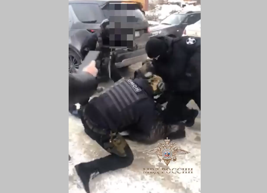 Нижегородские полицейские задержали вымогавшего 5 млн рублей шантажиста - фото 1