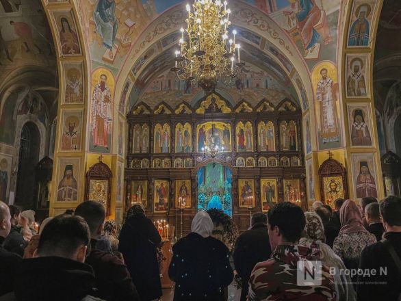 В храмах Нижнего Новгорода прошли рождественские богослужения - фото 5