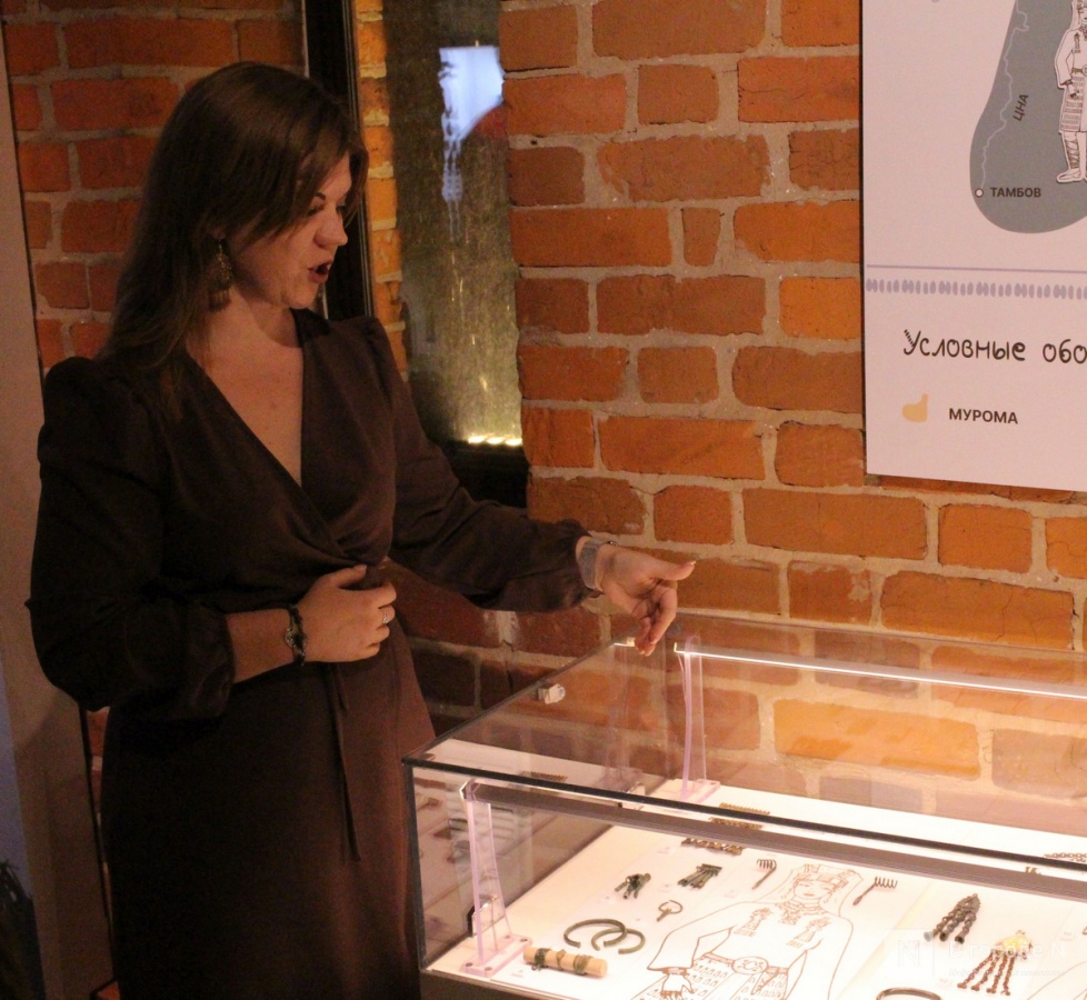 Монеты, украшения и боевые топоры: фоторепортаж с выставки археологических находок в Нижнем Новгороде - фото 10