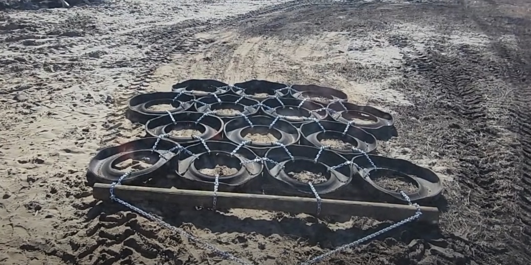 Канадец Аренд Фейнстра показал нижегородцам способ выровнять участок - фото 1