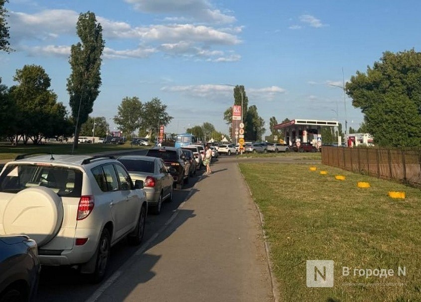 Росстат назвал средние цены на бензин в Нижегородской области - фото 1