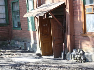 Из ветхих домов в новые квартиры переехали 20 нижегородских семей
