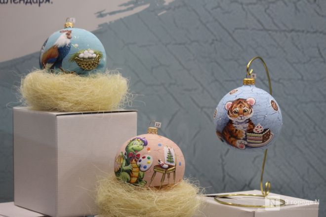 Волшебство из стекла: фоторепортаж с фабрики елочных игрушек в Нижнем Новгороде - фото 120