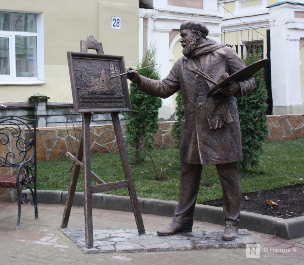 Нижегородский мастер намерен вернуть кисточку памятнику Маковскому - фото 1