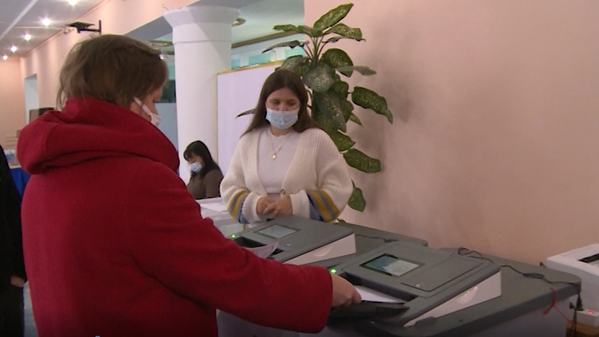 Комплексы обработки бюллетеней используются на 370 избирательных участках в Нижегородской области - фото 1