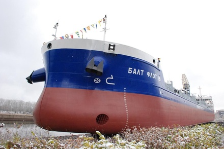 Сухогруз РSD 32M спустили на воду в Нижегородской области