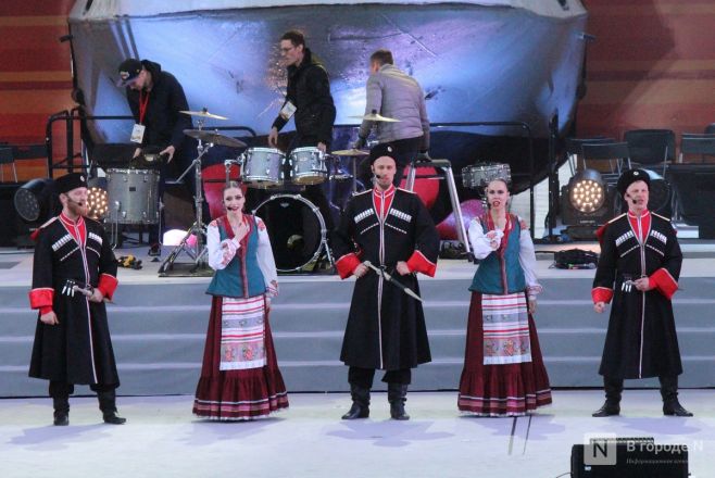 Безруков, шоу Авербуха и шикарный салют: как прошел День Победы &mdash; 2025 в Нижнем Новгороде - фото 40