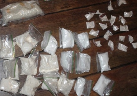 Более 30 пакетиков с наркотиками обнаружили у жителя Арзамаса