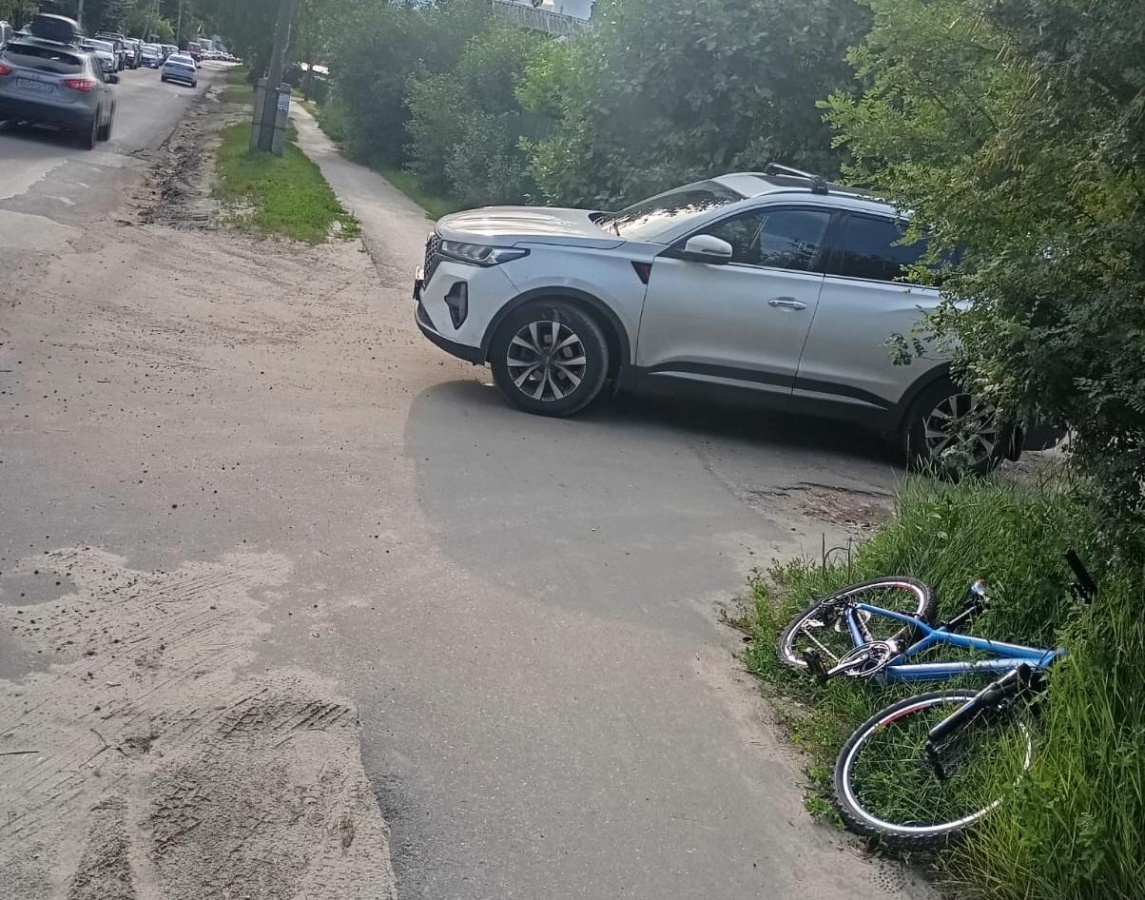 Иномарка сбила 12-летнего велосипедиста в Нижнем Новгороде - фото 1