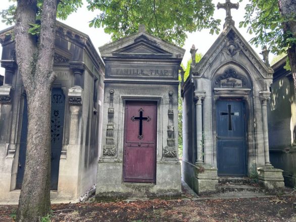 Восторг, бомжи и невкусная еда: нижегородка рассказала об удивительном путешествии в Париж - фото 34