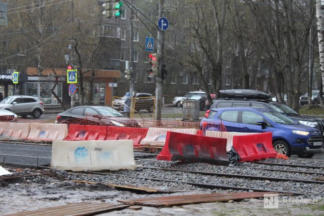 Огромные пробки возникли на перекрестке Ванеева &mdash; Сусловой в Нижнем Новгороде - фото 6