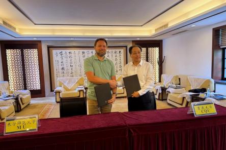 Мининский университет откроет совместные программы с ведущим национальным университетом Китая